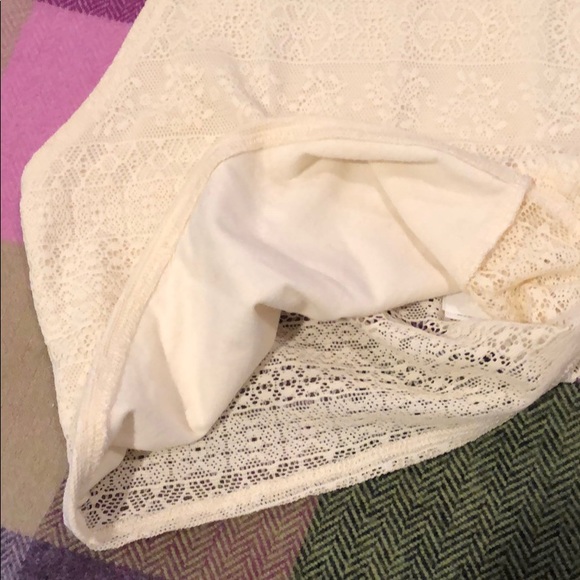 Hollister Crop Top - Picture 7 of 11